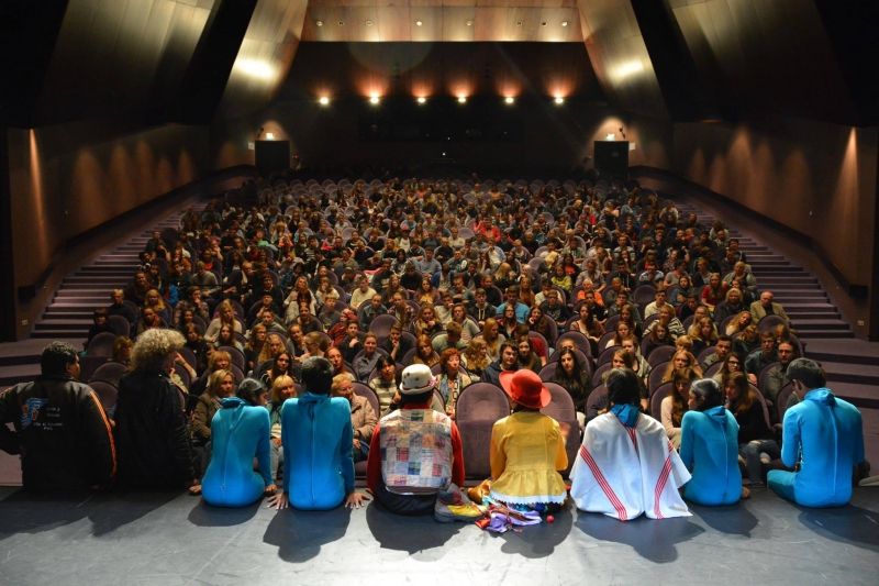 Ein voll besuchtes Theater